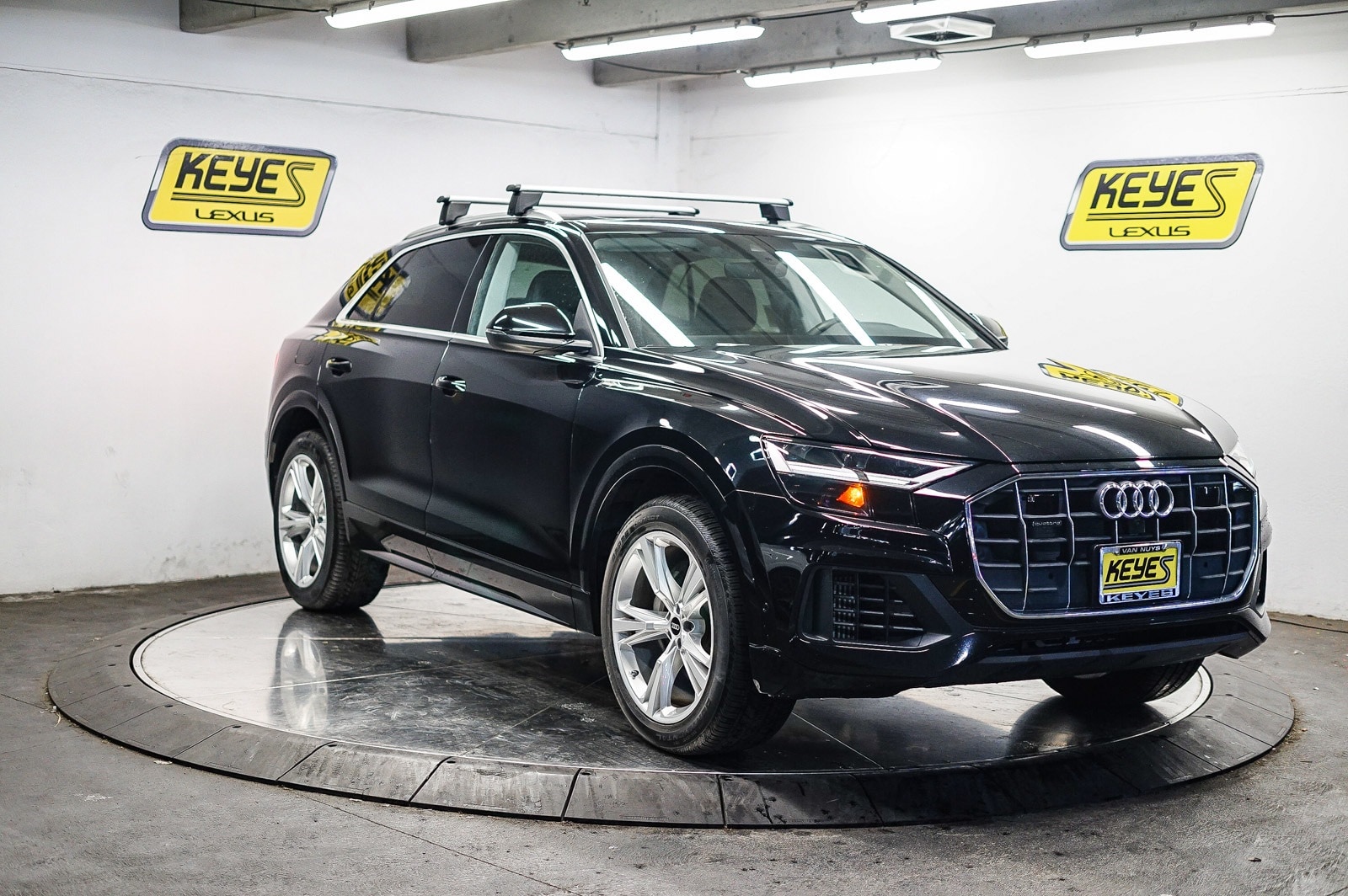 Thumbnail: 2022 Audi Q8 - 5