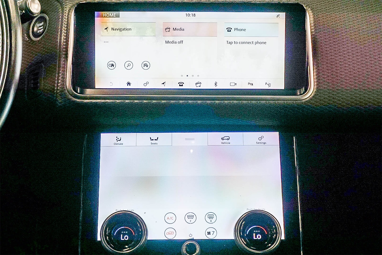 Thumbnail: 2019 Land Rover Range Rover Velar - 16