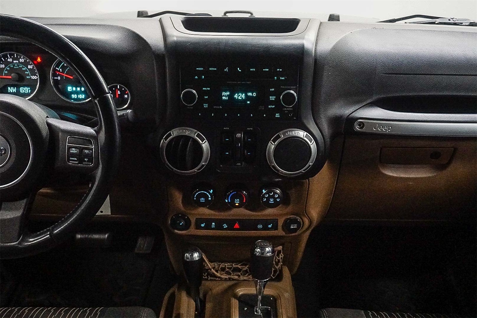 Thumbnail: 2012 Jeep Wrangler - 14