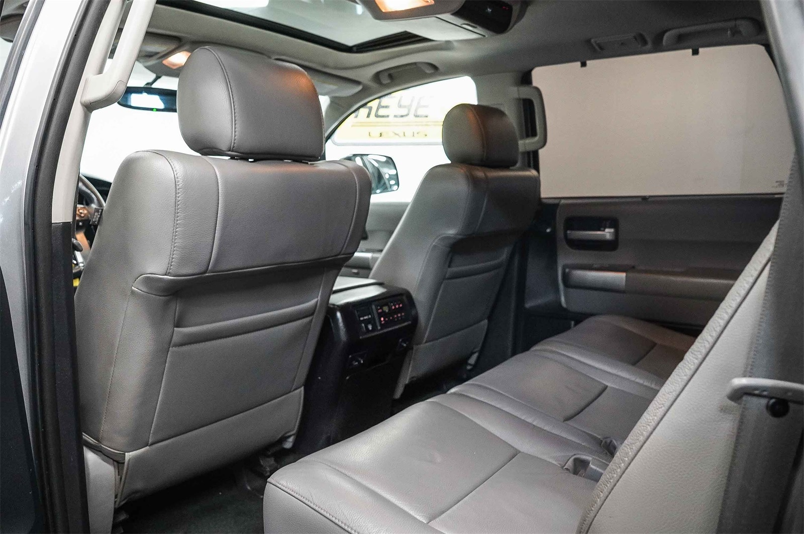 Thumbnail: 2018 Toyota Sequoia - 19