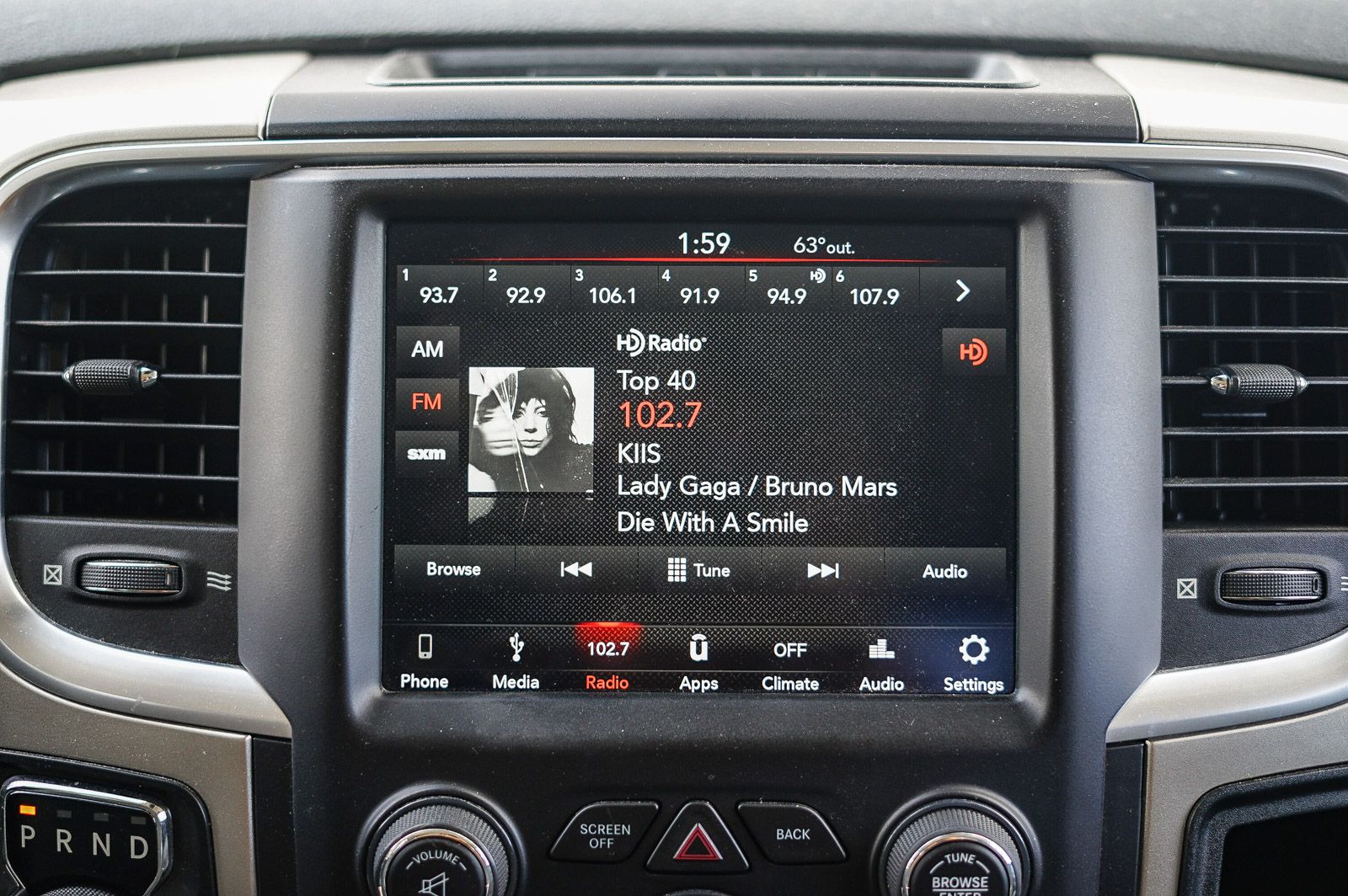 Thumbnail: 2019 RAM 1500 Classic - 14