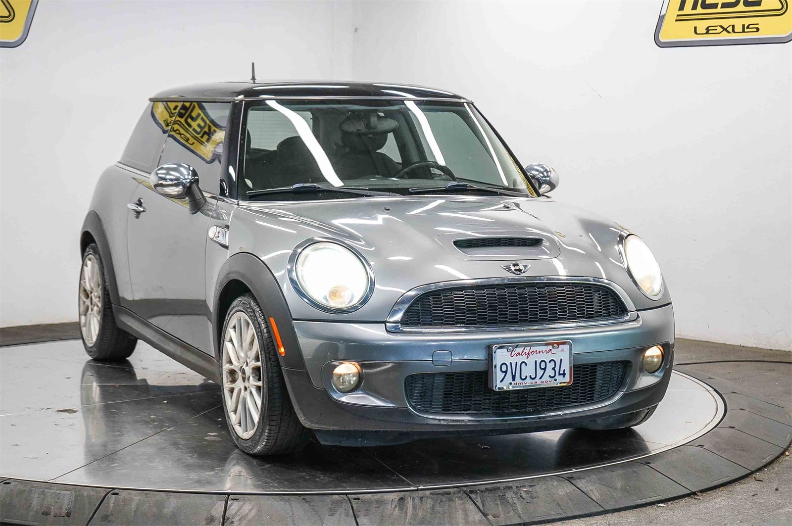 Thumbnail: 2009 MINI Cooper Hardtop - 5
