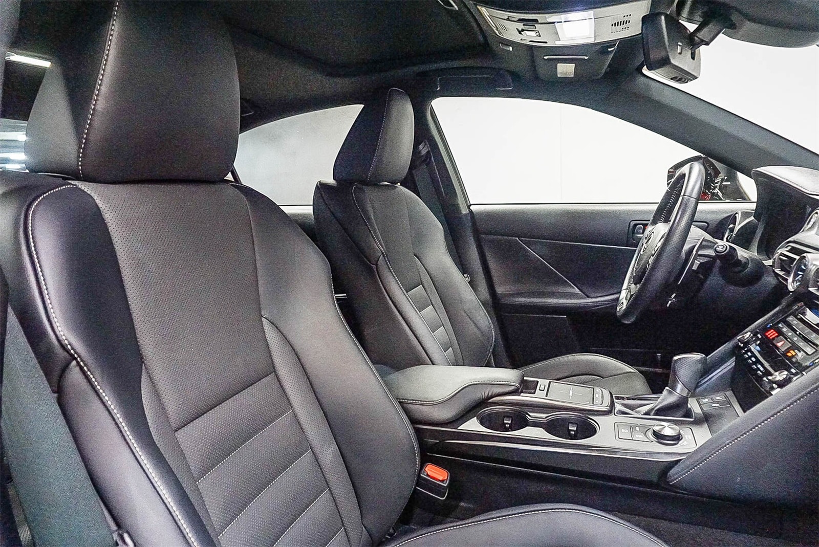 Thumbnail: 2021 Lexus IS - 18