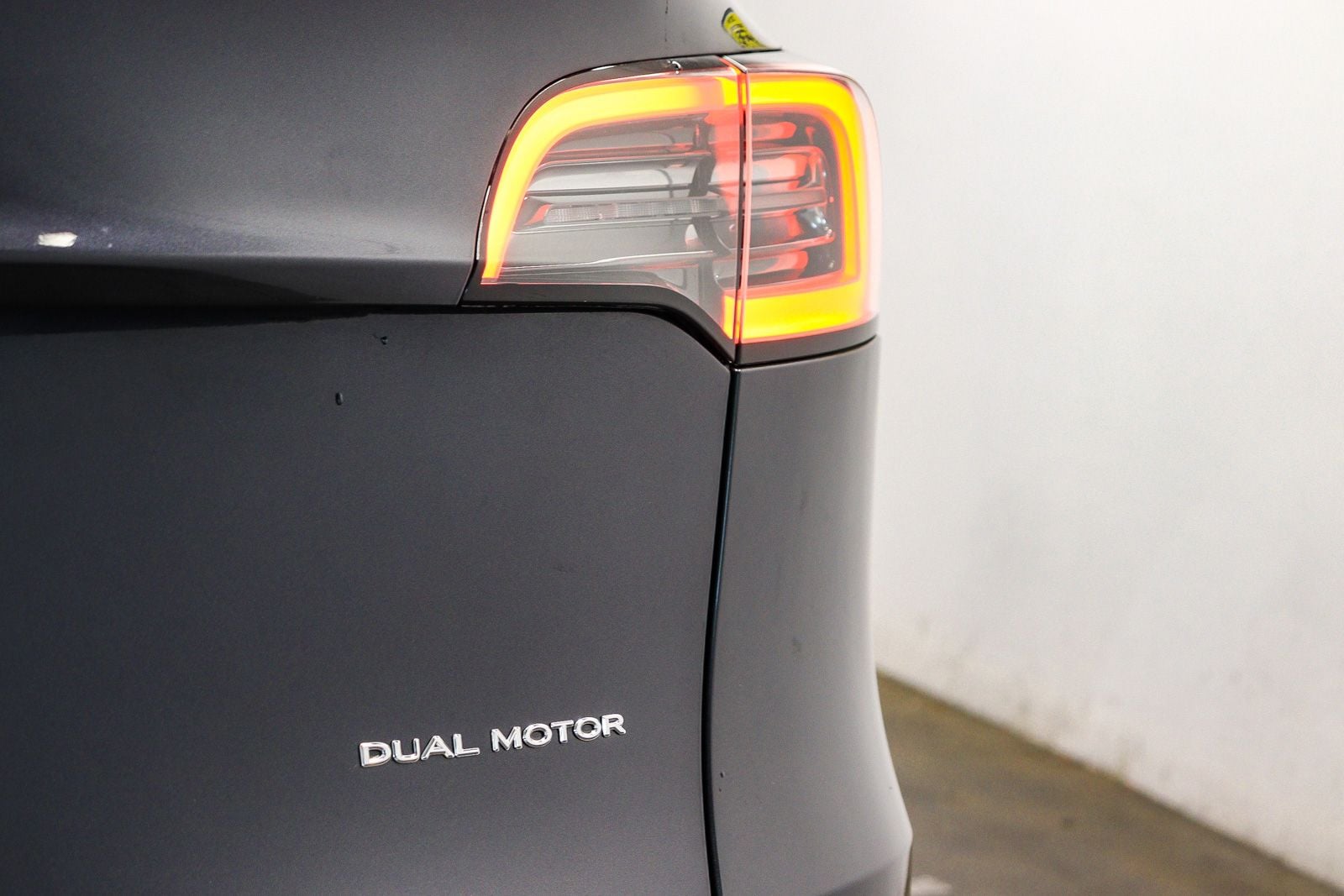 2024 Tesla Model Y Long Range - Photo 11