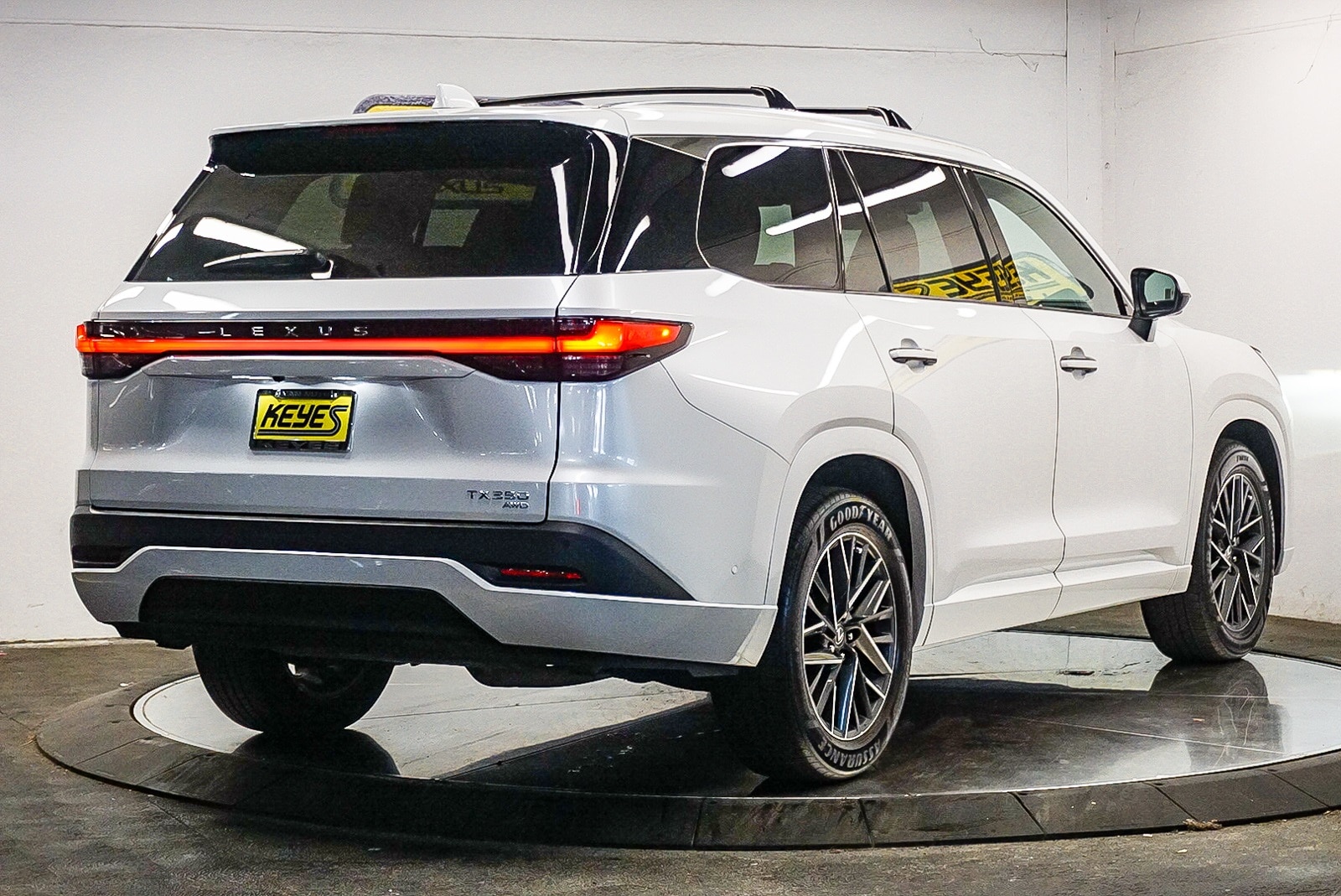 Thumbnail: 2024 Lexus TX - 4