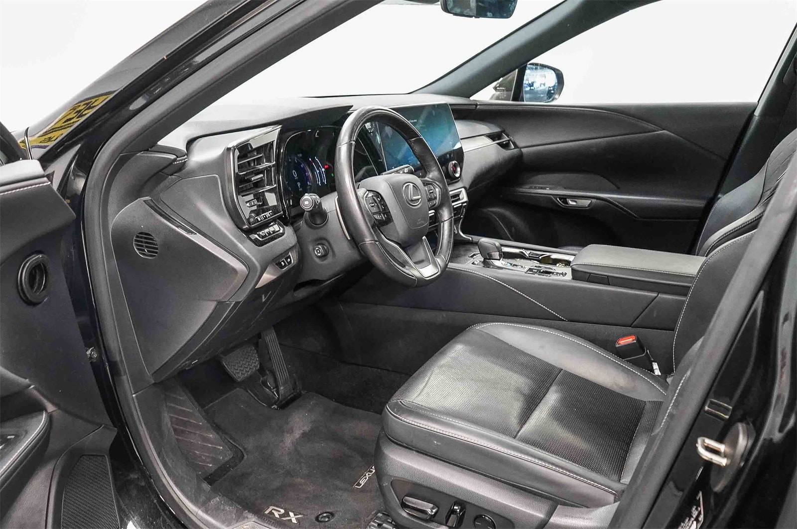 Thumbnail: 2024 Lexus RX - 18