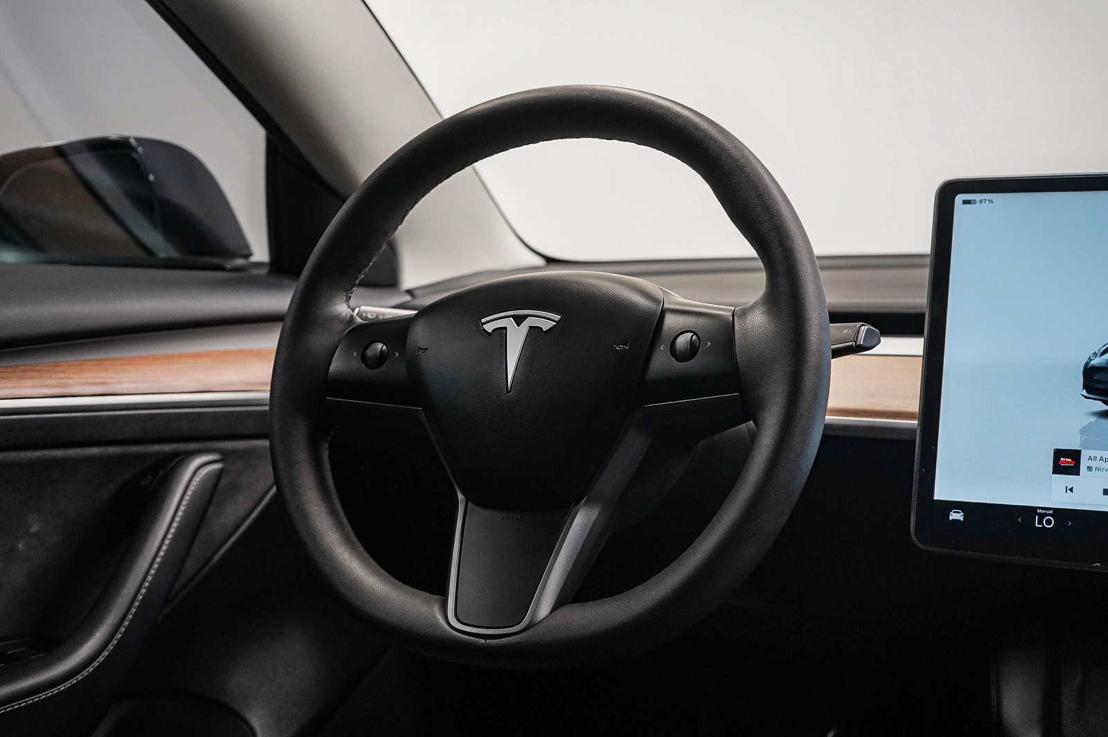 Thumbnail: 2023 Tesla Model 3 - 15