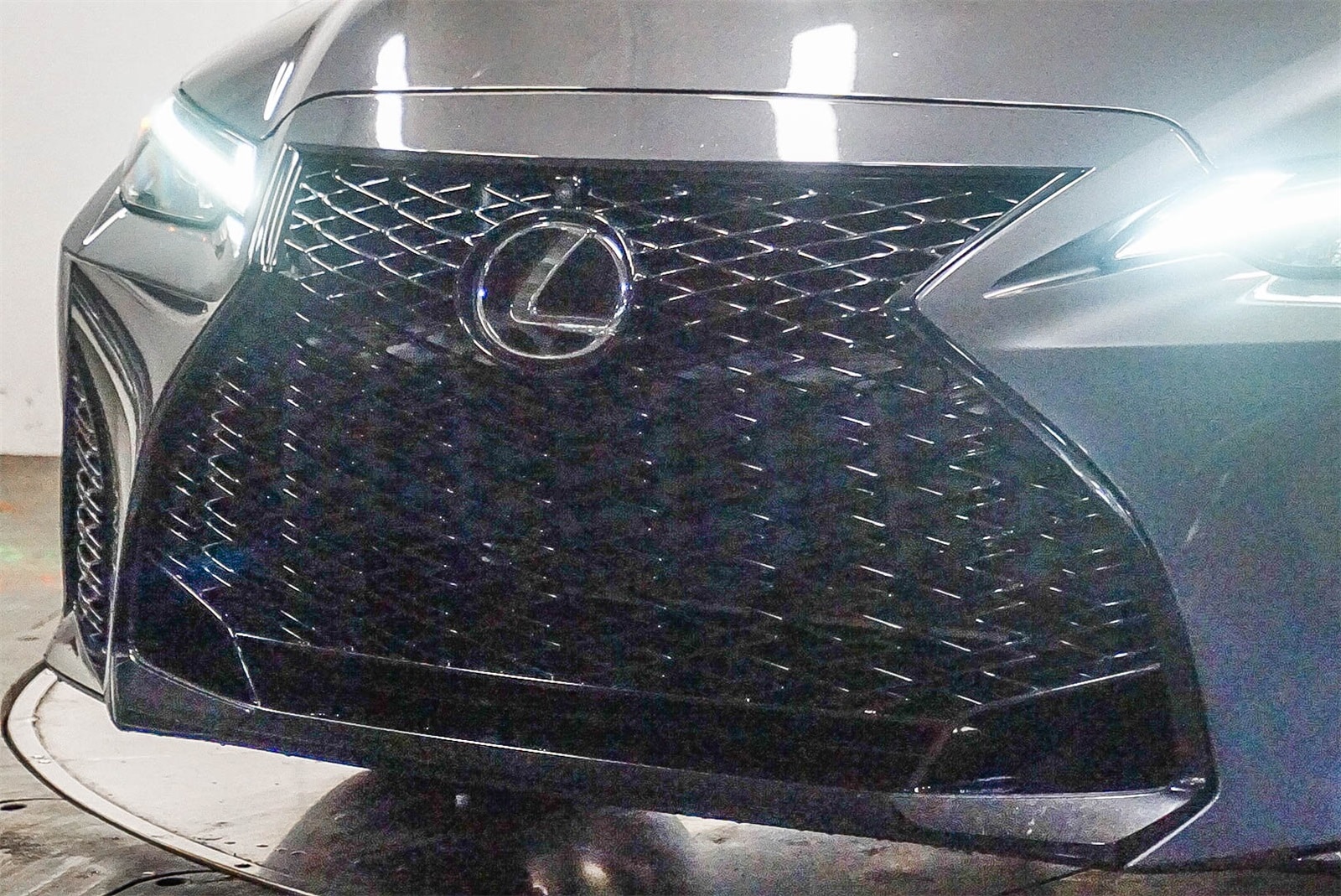 Thumbnail: 2023 Lexus IS - 8