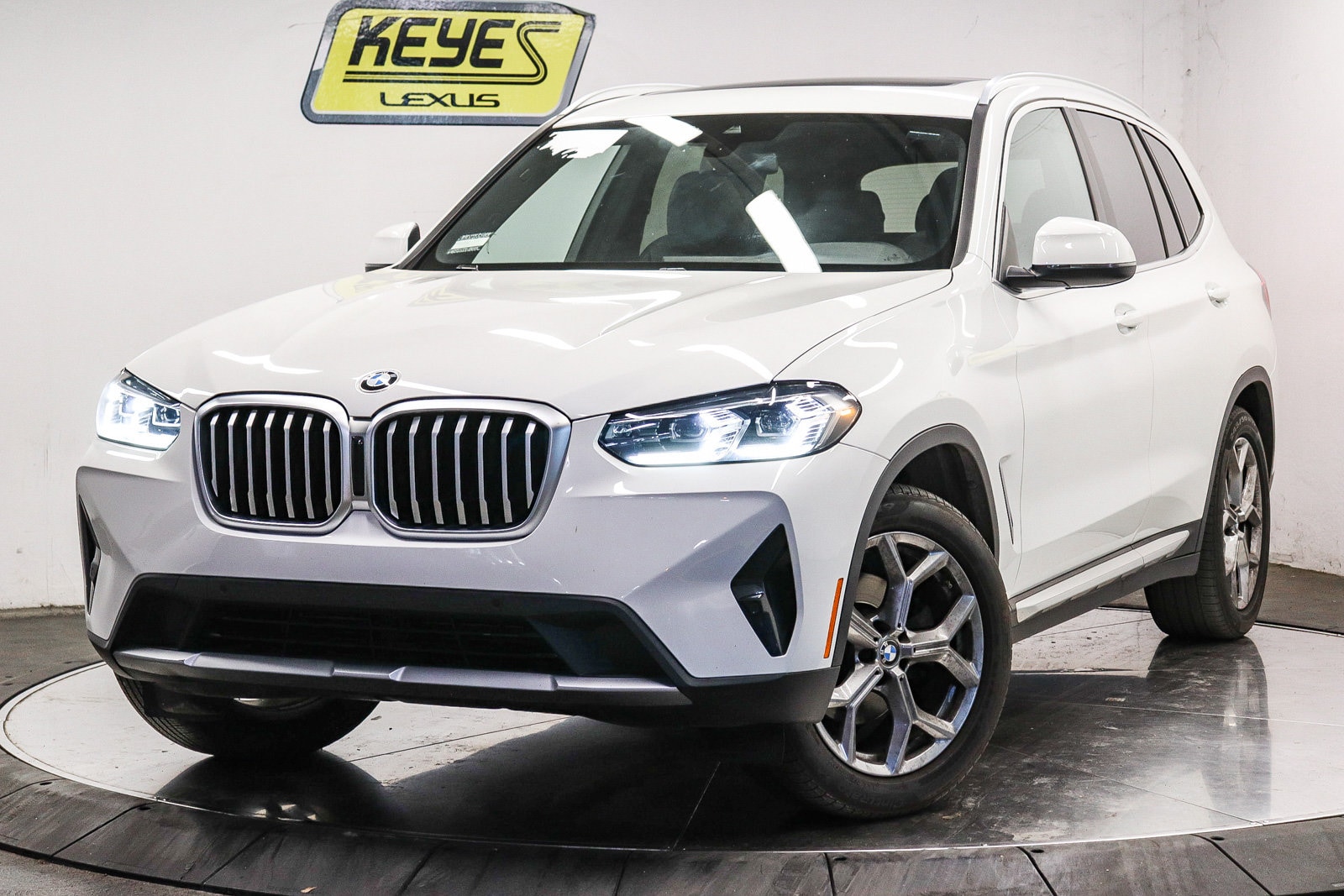 2023 BMW X3 30i