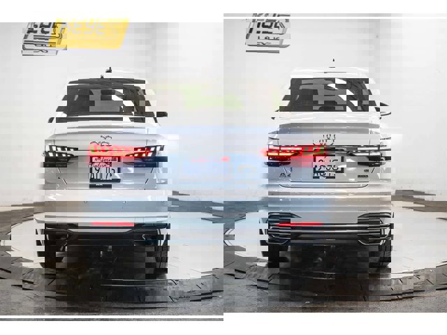 2022 Audi A4 Quattro Premium photo 2