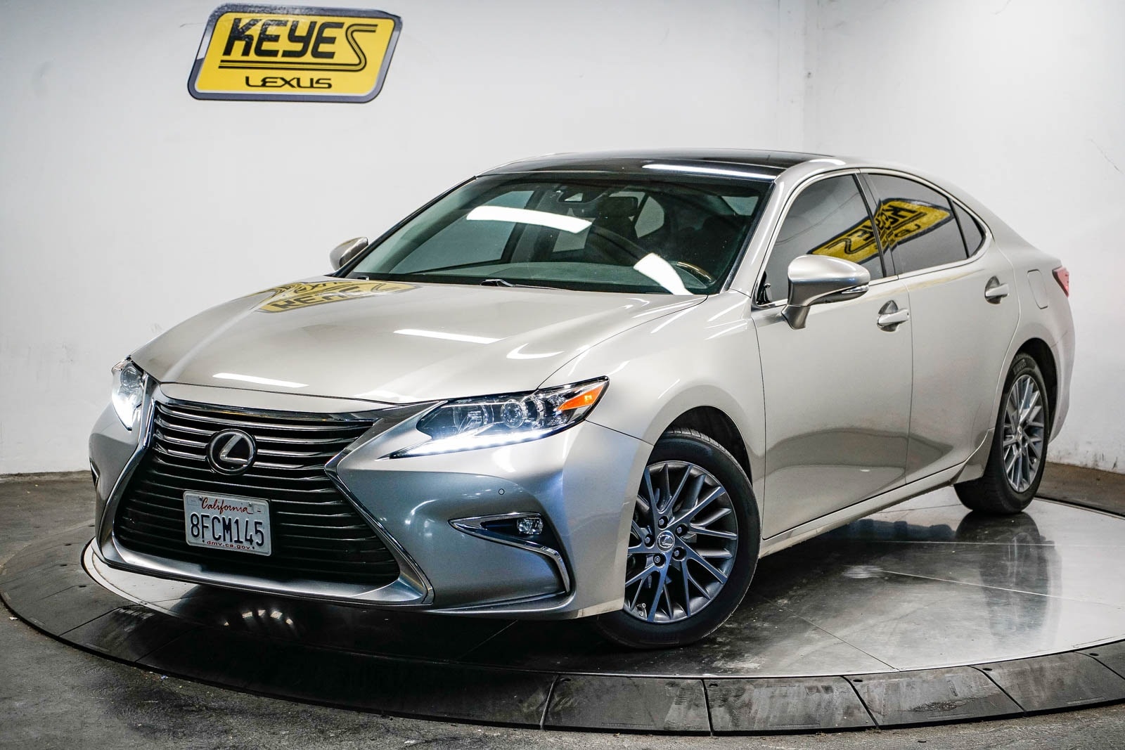 Thumbnail: 2018 Lexus ES - 1