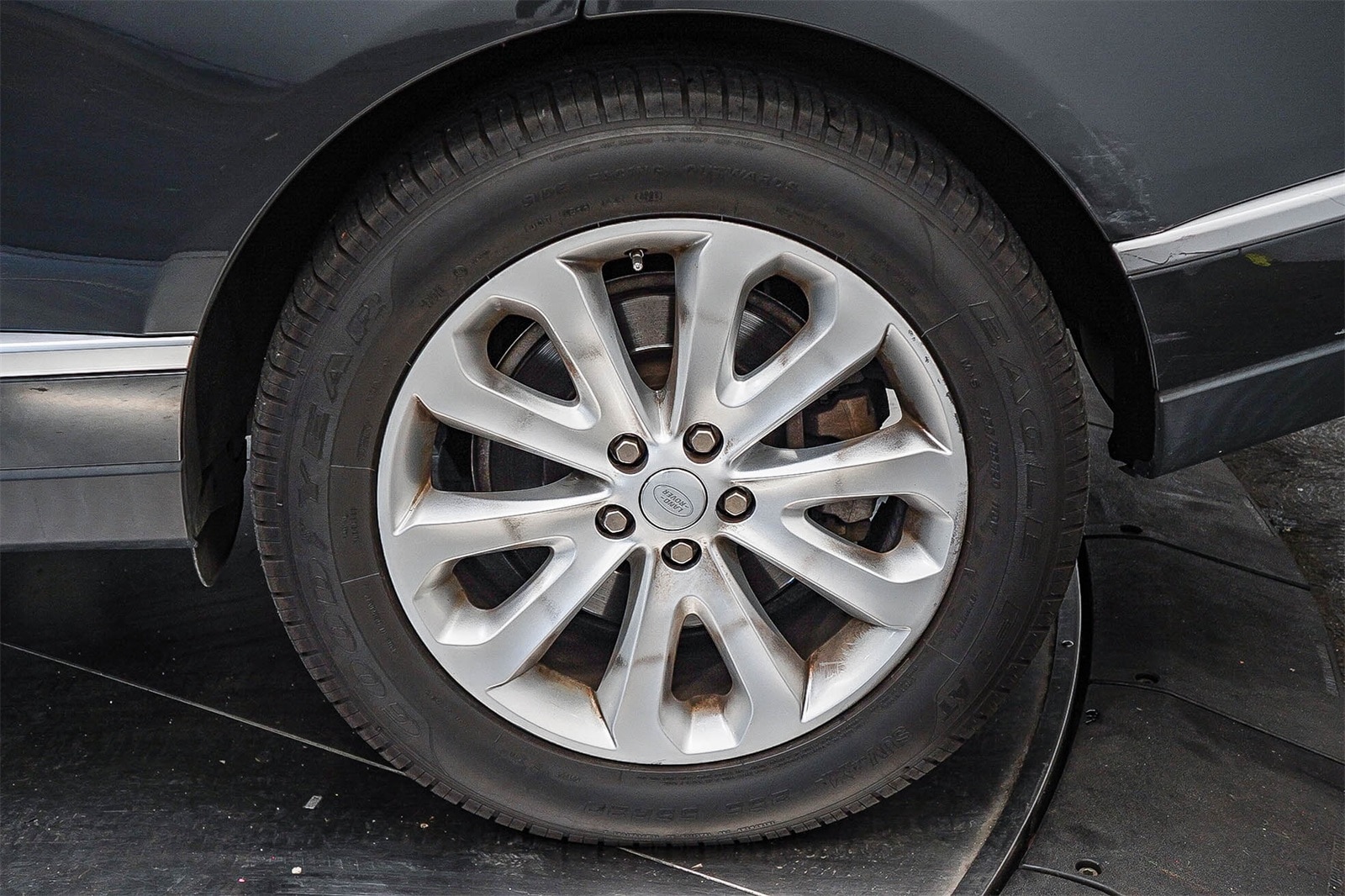 Thumbnail: 2016 Land Rover Range Rover - 10