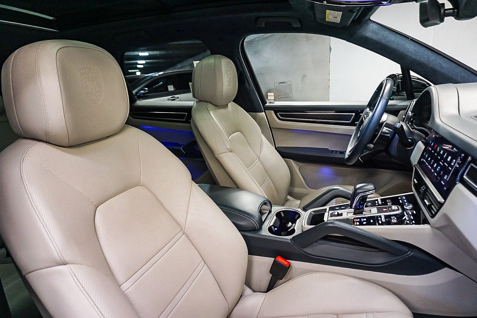 Thumbnail: 2023 Porsche Cayenne - 17