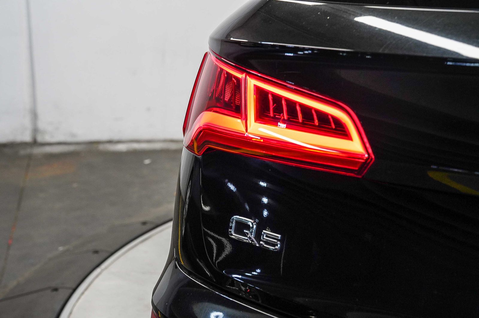 Thumbnail: 2018 Audi Q5 - 11