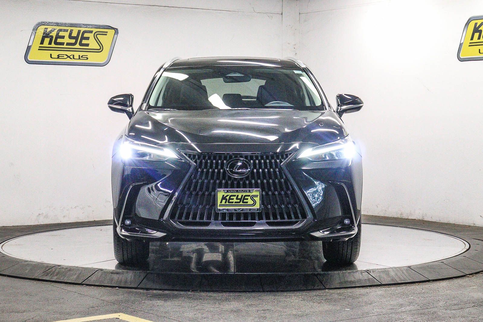 Thumbnail: 2026 Lexus ES - 5