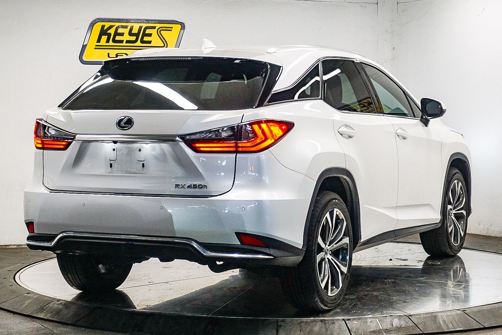 Thumbnail: 2021 Lexus RX - 4