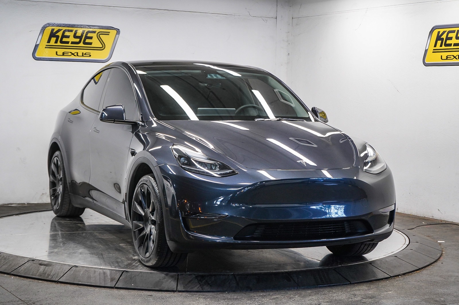 Thumbnail: 2025 Tesla Model Y - 4