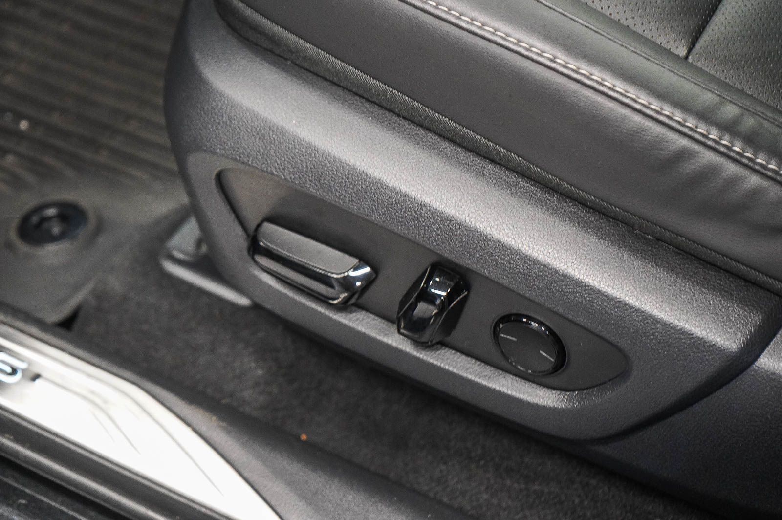 Thumbnail: 2025 Lexus NX - 23