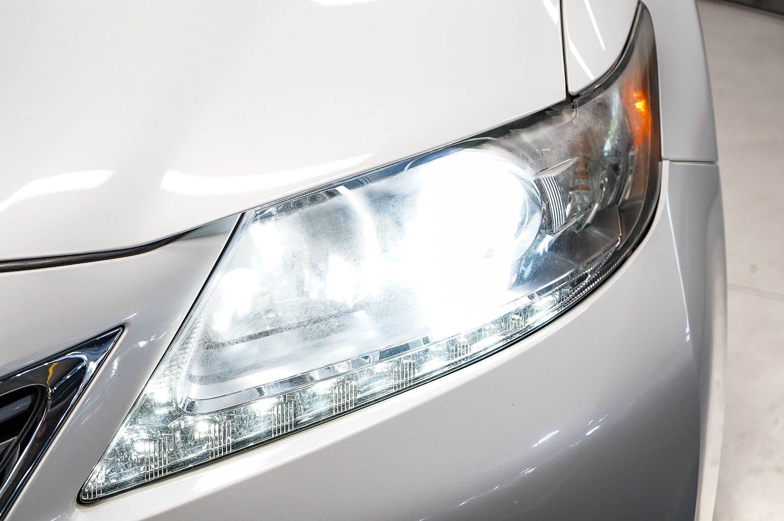 Thumbnail: 2013 Lexus ES - 6