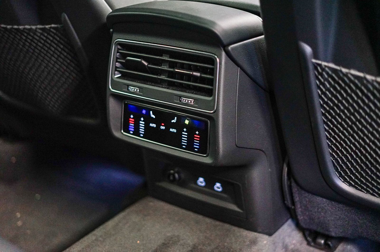 Thumbnail: 2022 Audi Q8 - 17