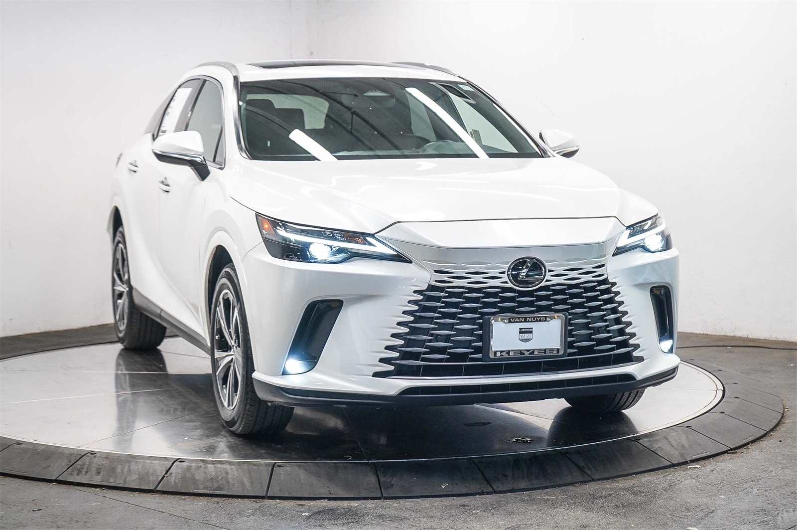 Thumbnail: 2024 Lexus RX - 5