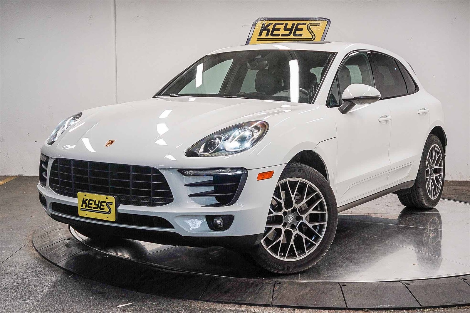 2018 Porsche Macan S -
                  Van Nuys, CA