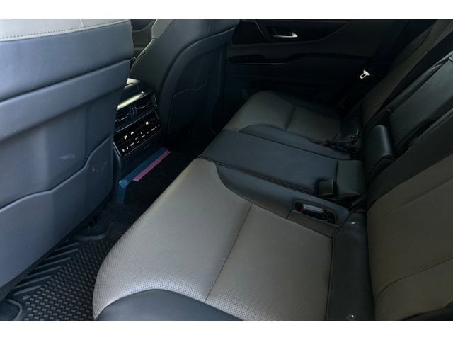 Thumbnail: 2025 Lexus LX - 16