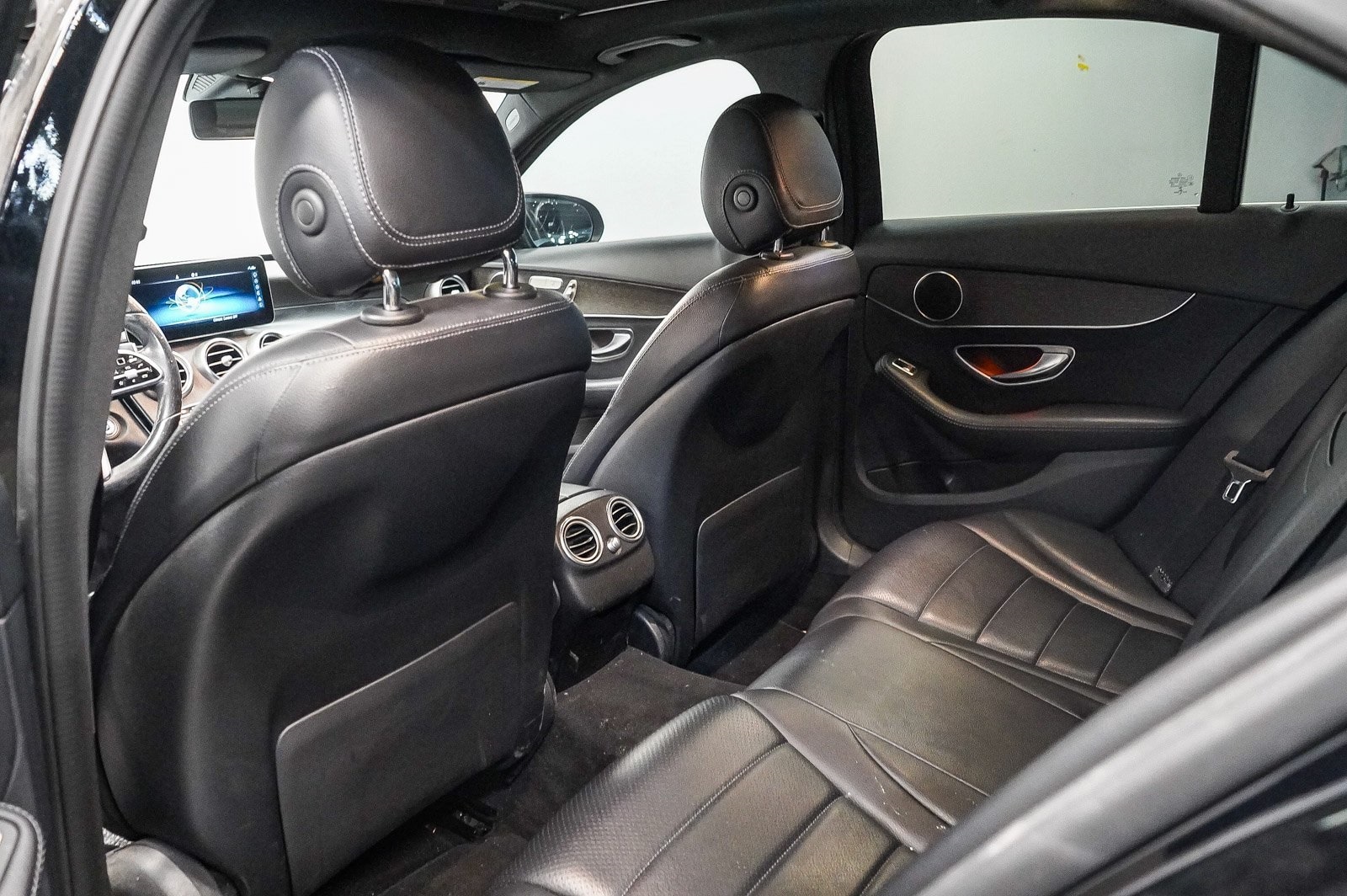 Thumbnail: 2019 Mercedes-Benz C-Class - 19