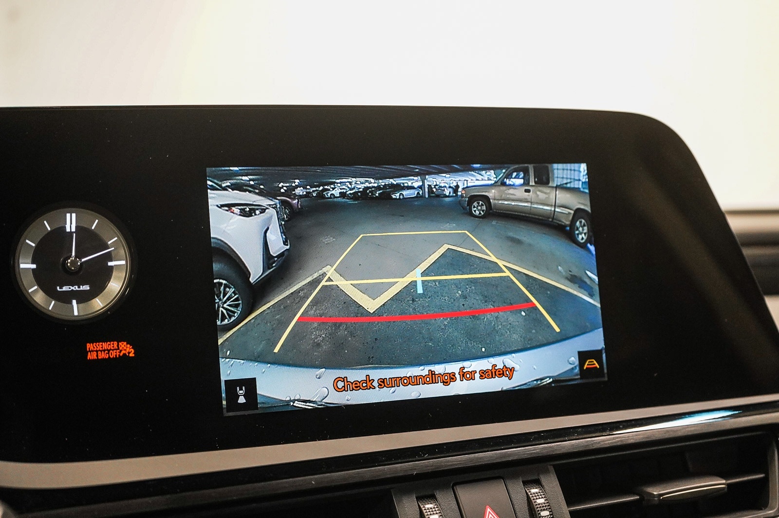 Thumbnail: 2025 Lexus ES - 25