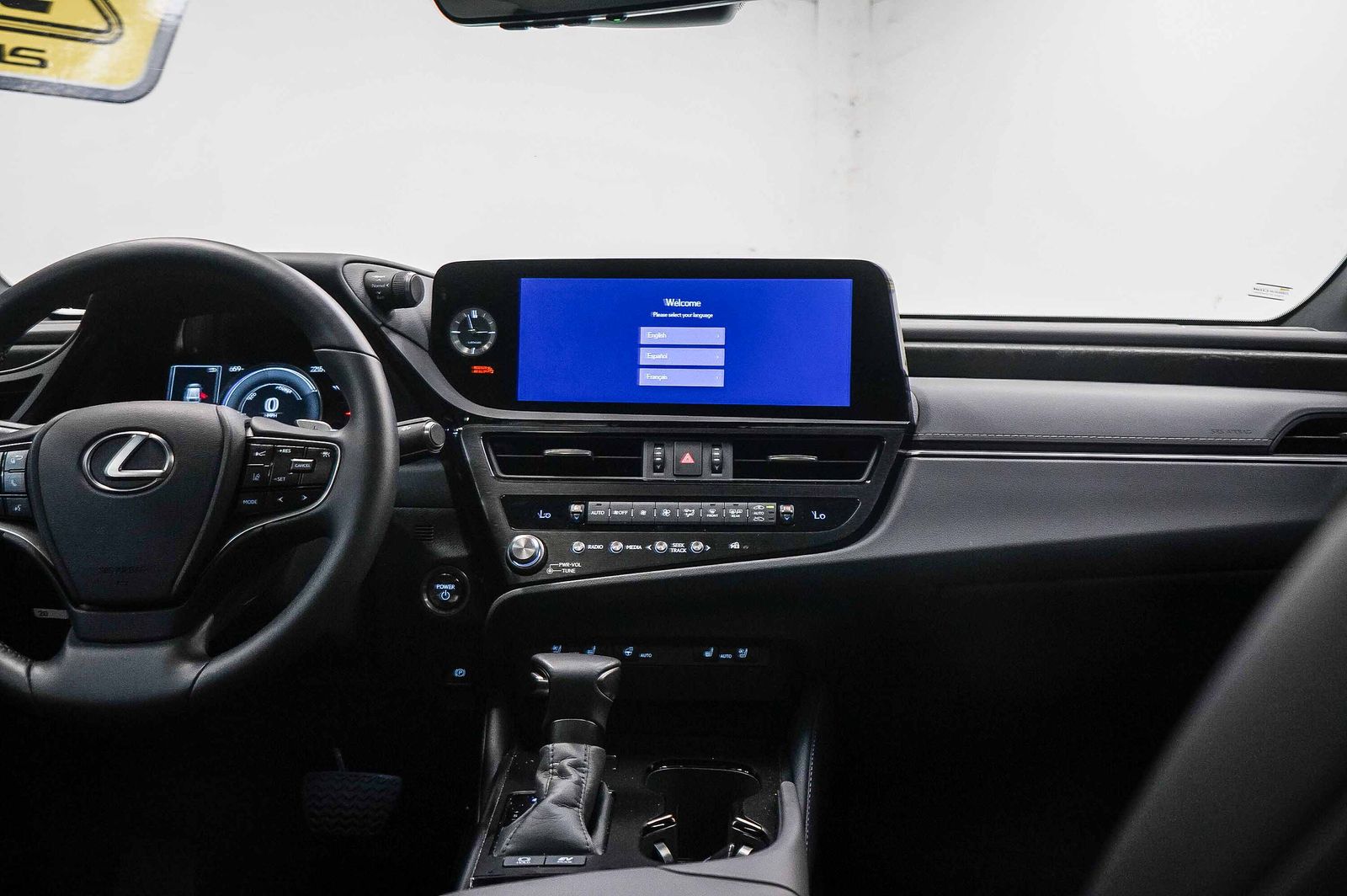 Thumbnail: 2025 Lexus ES - 13