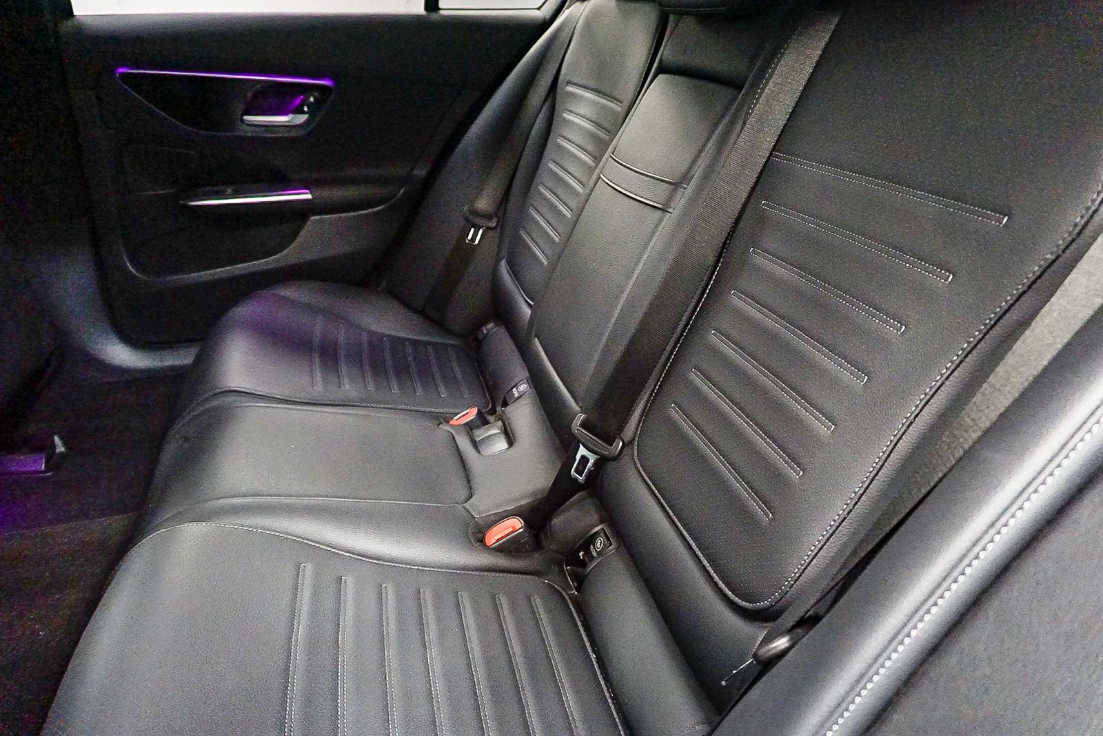 Thumbnail: 2023 Mercedes-Benz C-Class - 19