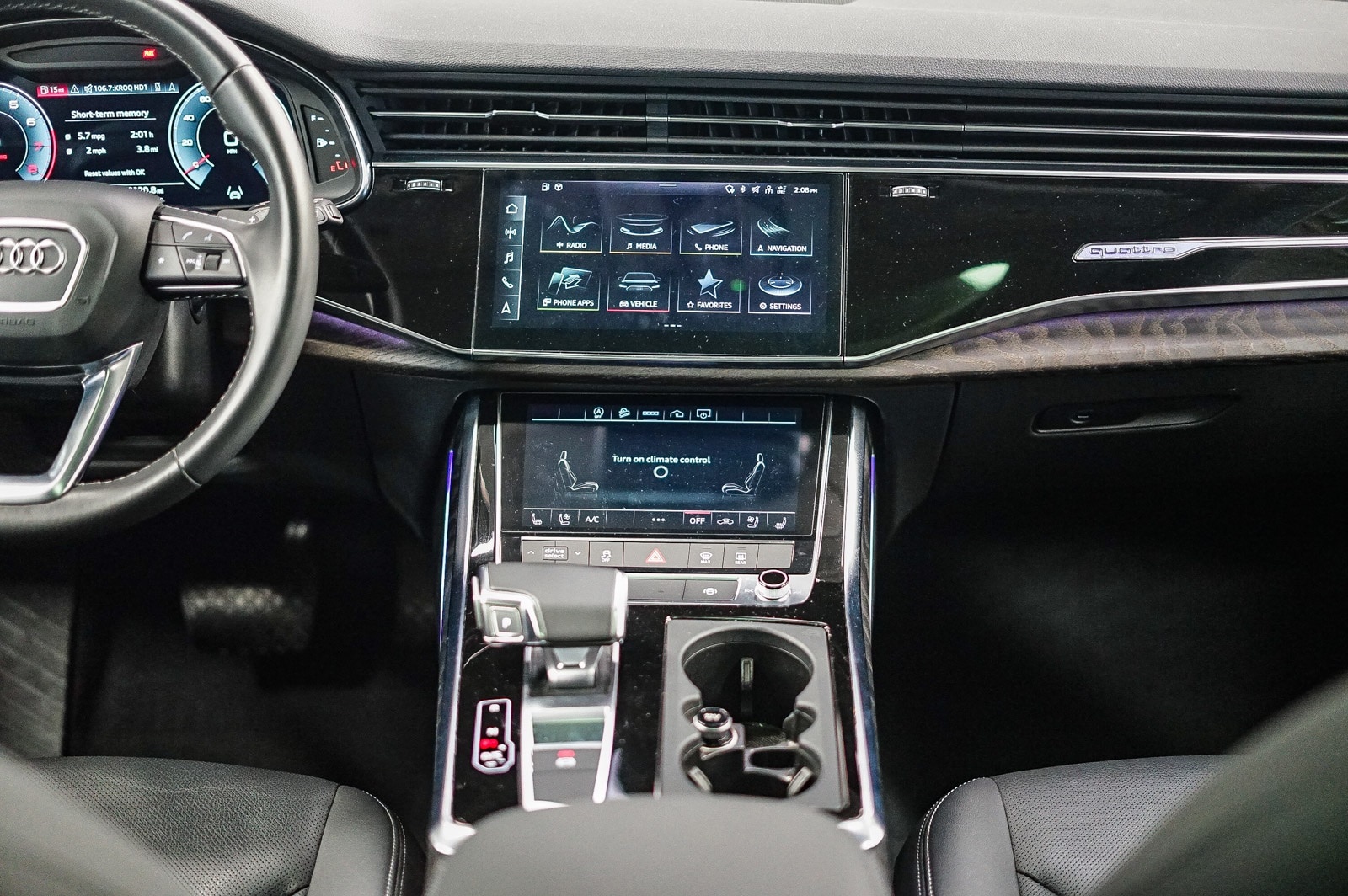 Thumbnail: 2022 Audi Q8 - 13