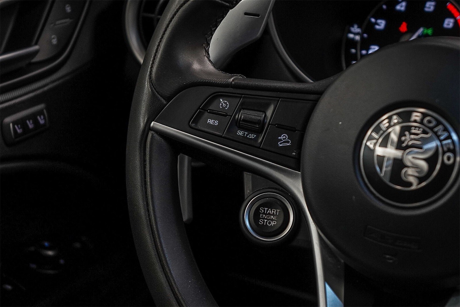 Thumbnail: 2018 Alfa Romeo Stelvio - 16