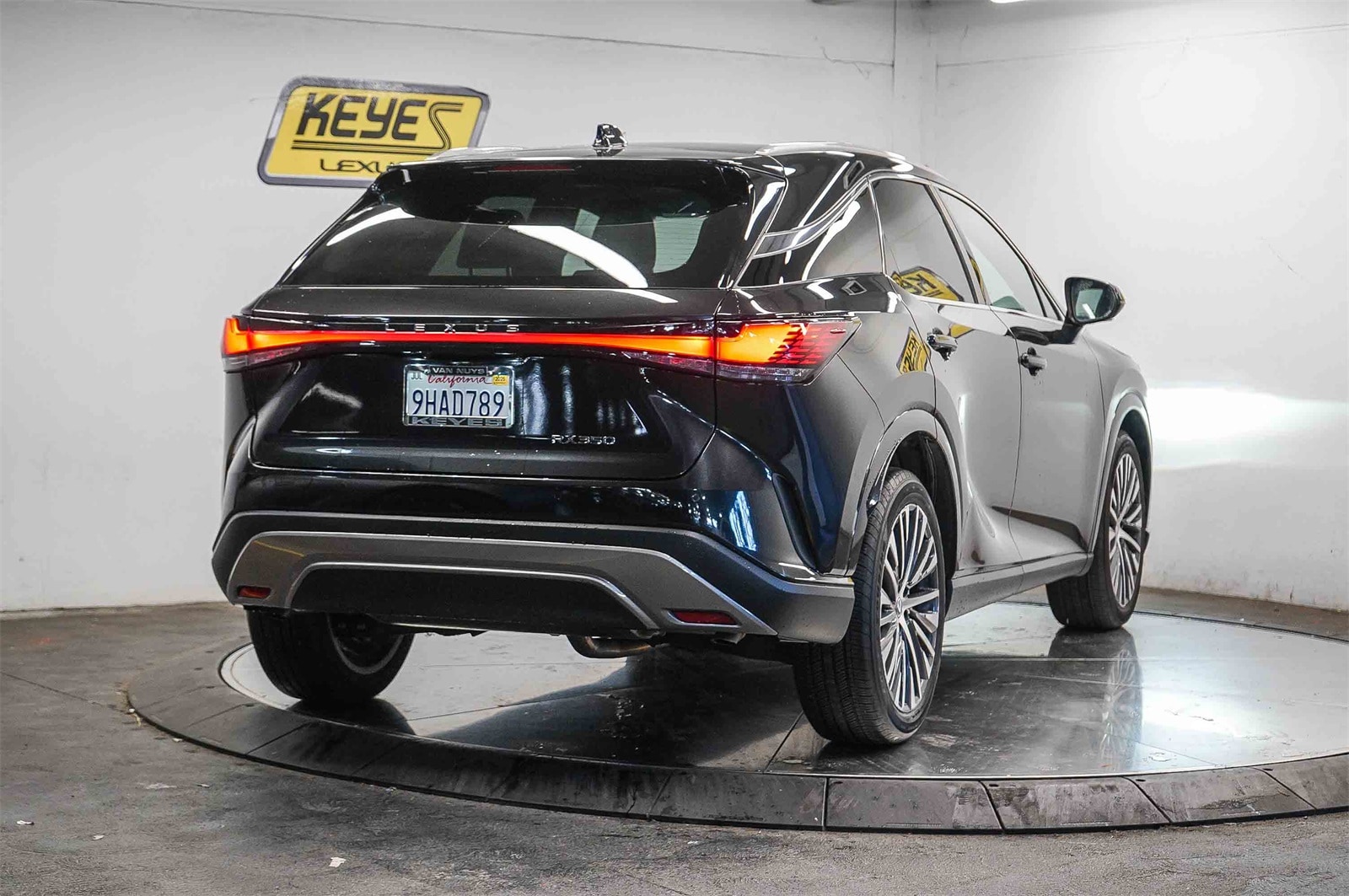 Thumbnail: 2023 Lexus RX - 4