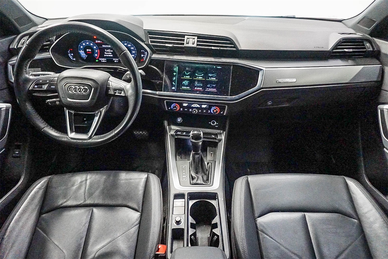 Thumbnail: 2020 Audi Q3 - 14