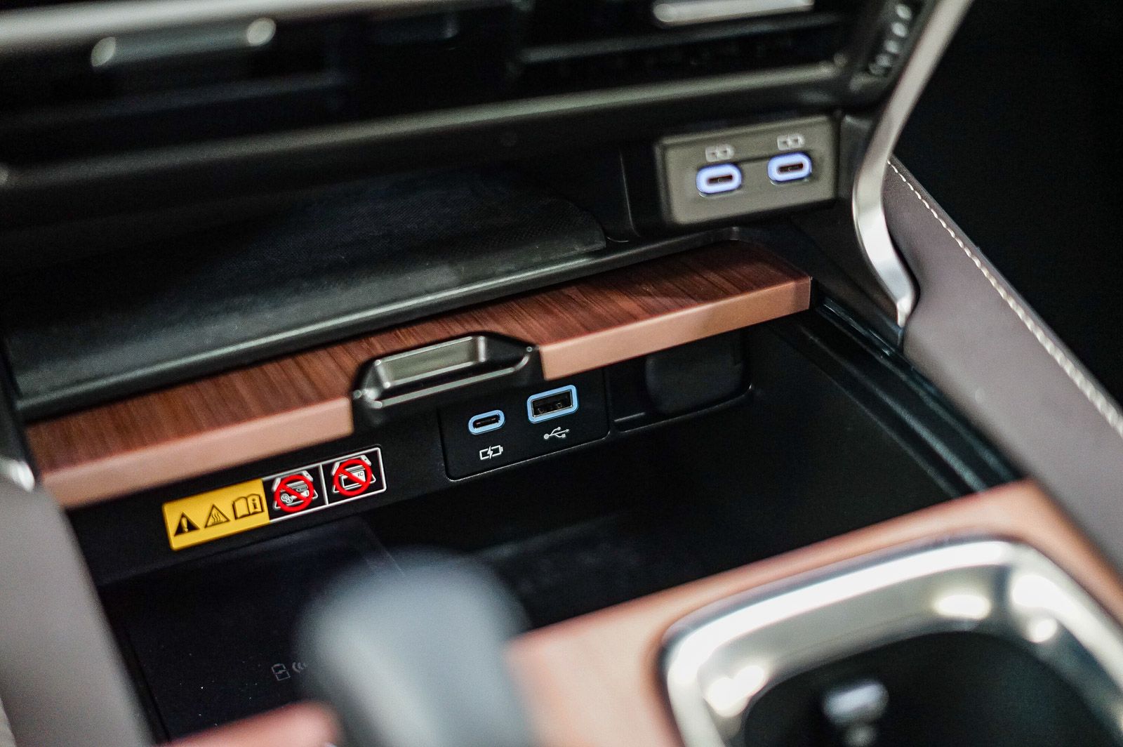 Thumbnail: 2024 Lexus RX - 25