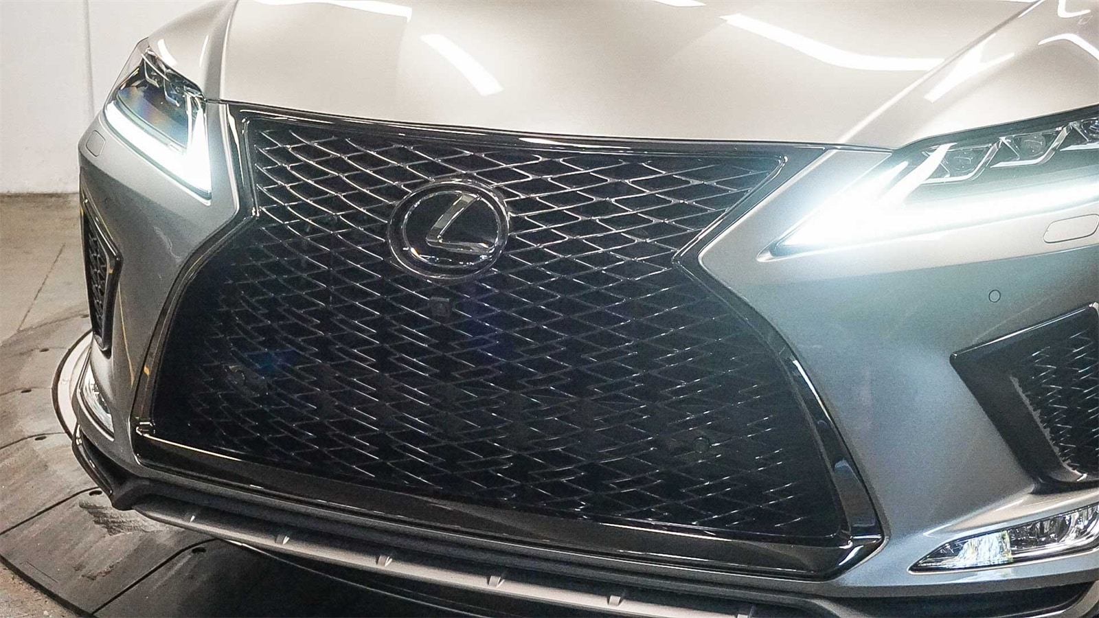 Thumbnail: 2022 Lexus RX - 8