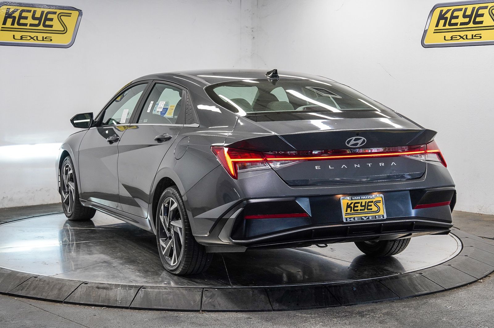 Thumbnail: 2025 Hyundai Elantra - 2