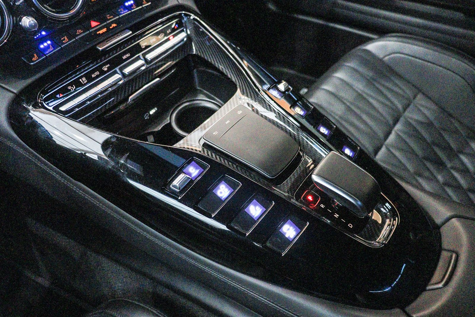 Thumbnail: 2020 Mercedes-Benz AMG GT - 23