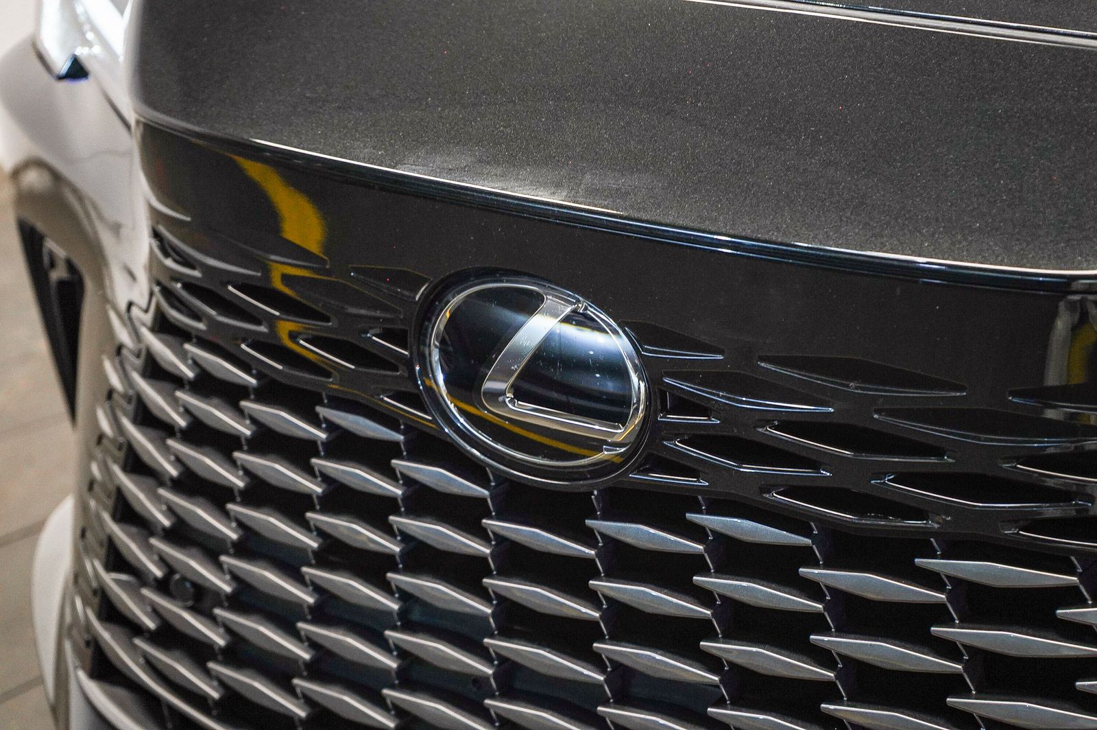 Thumbnail: 2025 Lexus RX - 8