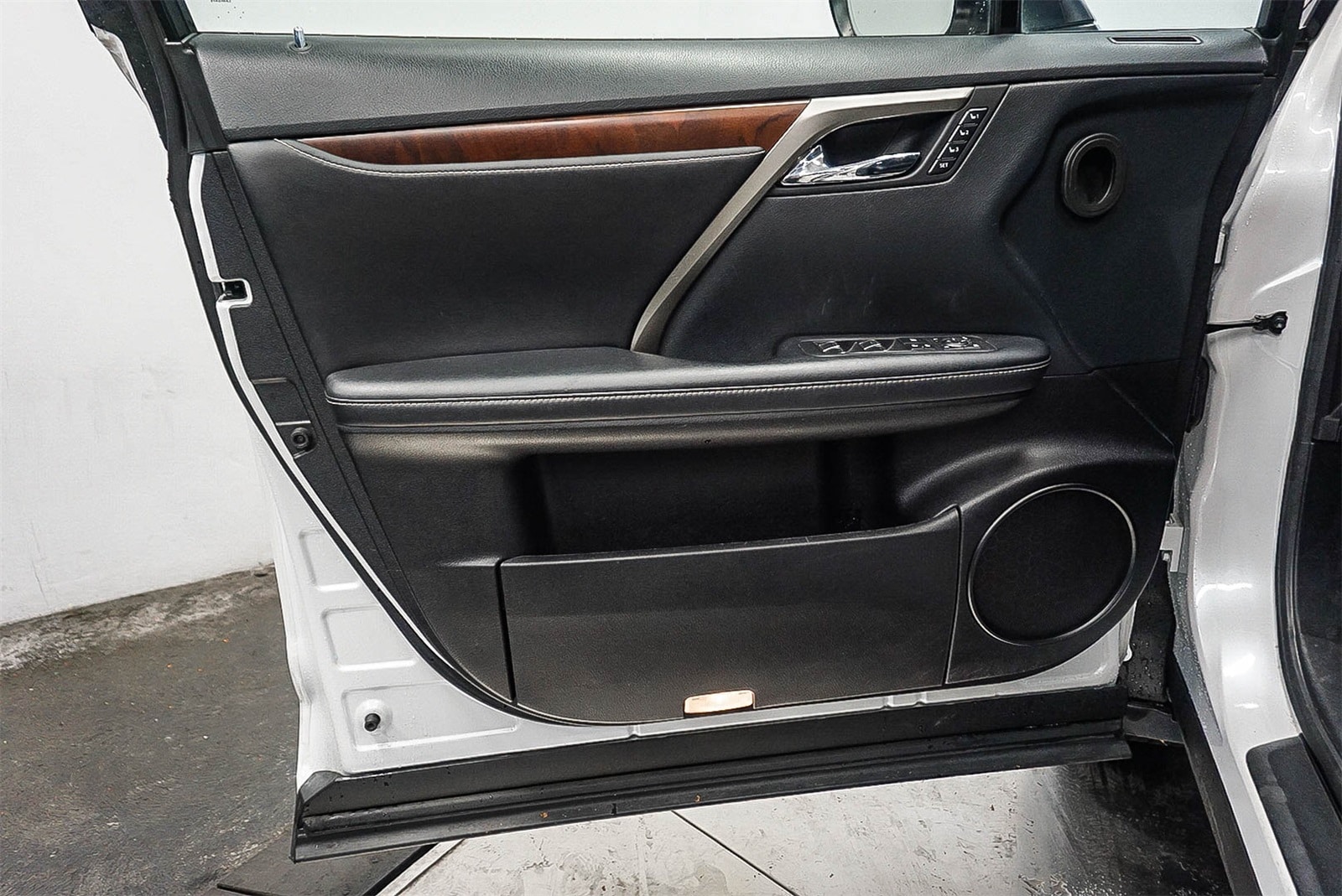 Thumbnail: 2022 Lexus RX - 22