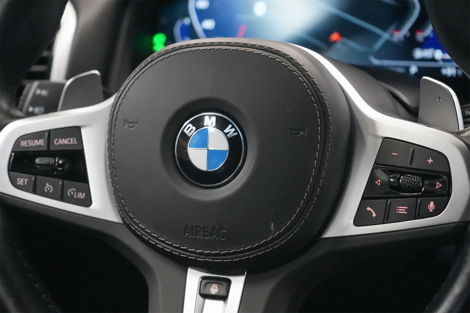 Thumbnail: 2025 BMW 8 Series - 21