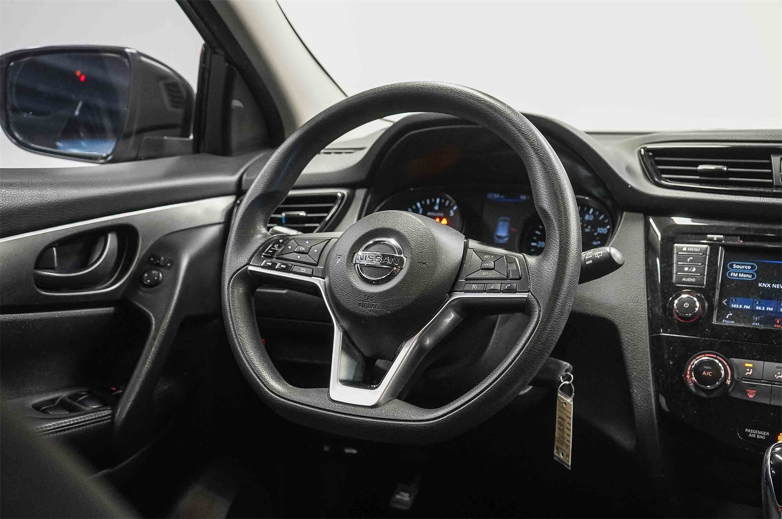 Thumbnail: 2019 Nissan Rogue Sport - 15