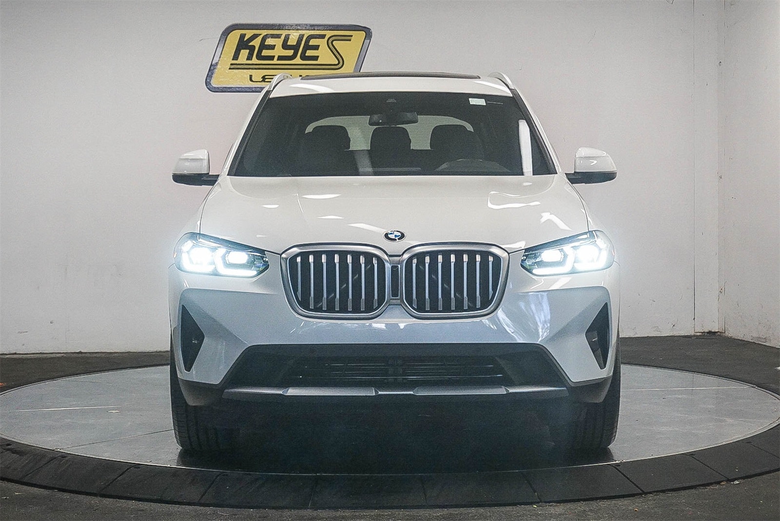 Thumbnail: 2023 BMW X3 - 6