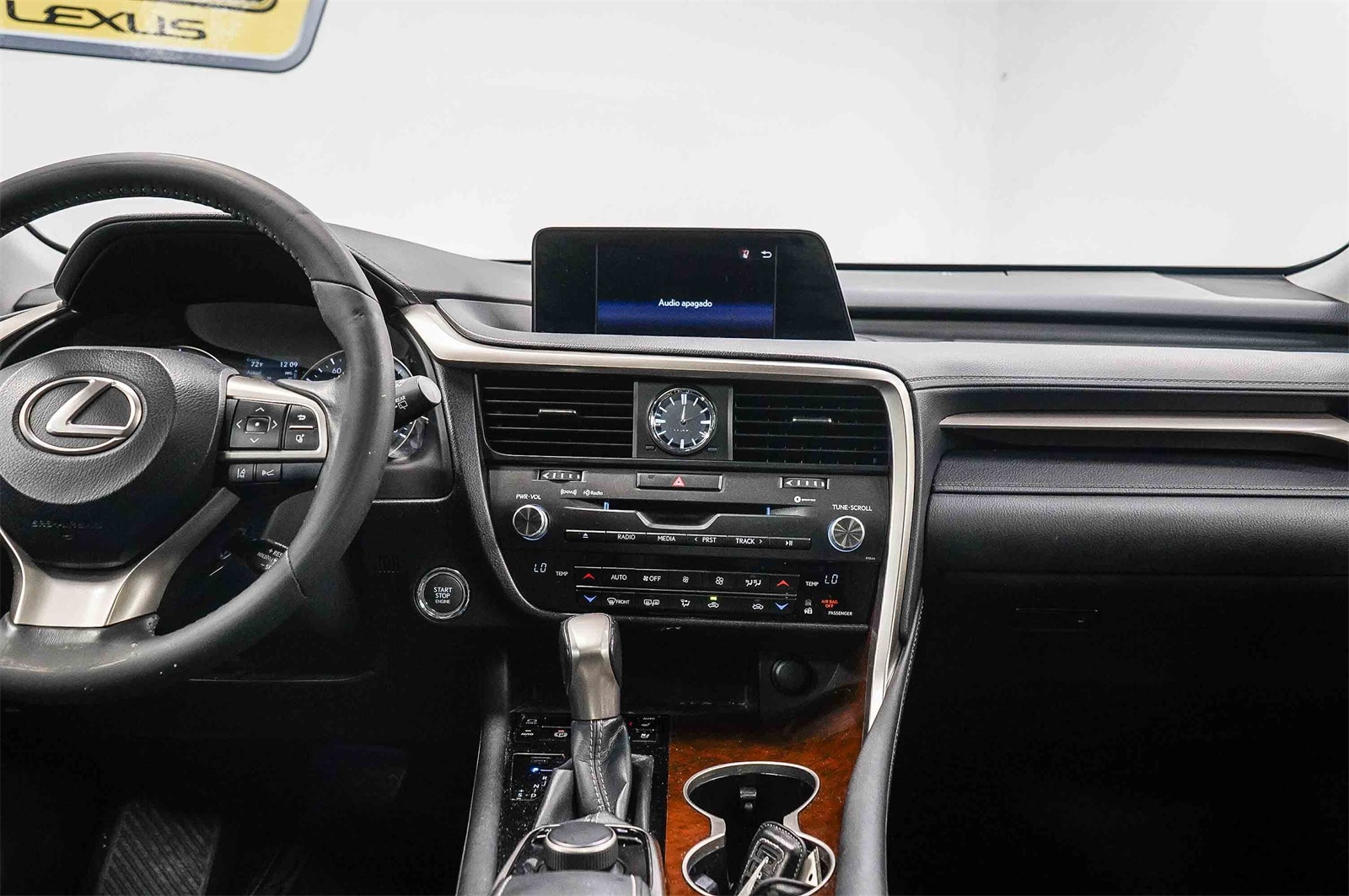 Thumbnail: 2017 Lexus RX - 13