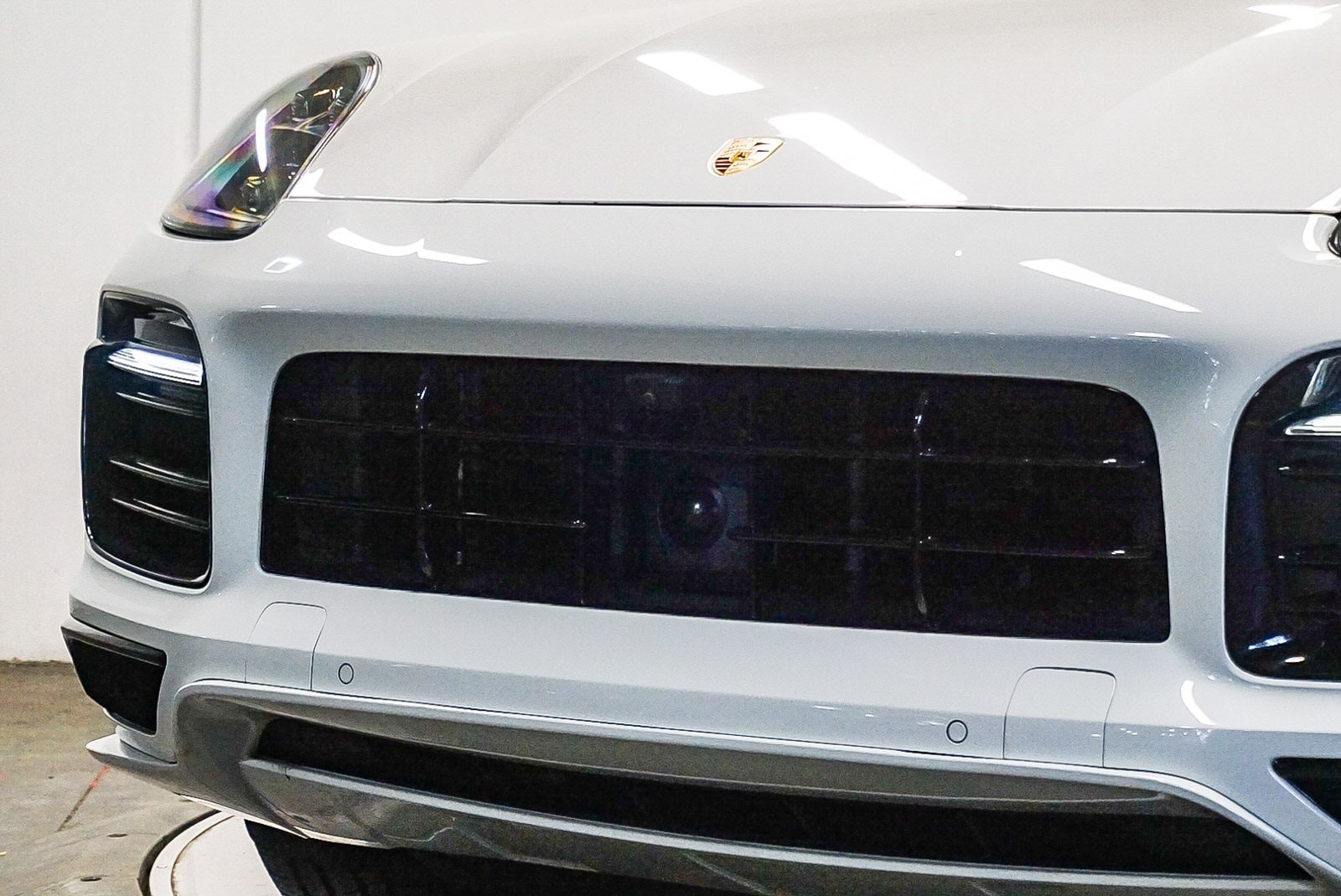 Thumbnail: 2023 Porsche Cayenne - 8