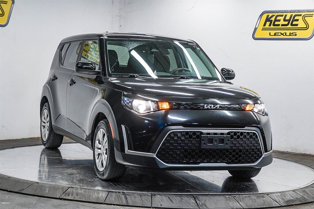 Used 2023 Kia Soul LX Hatchback