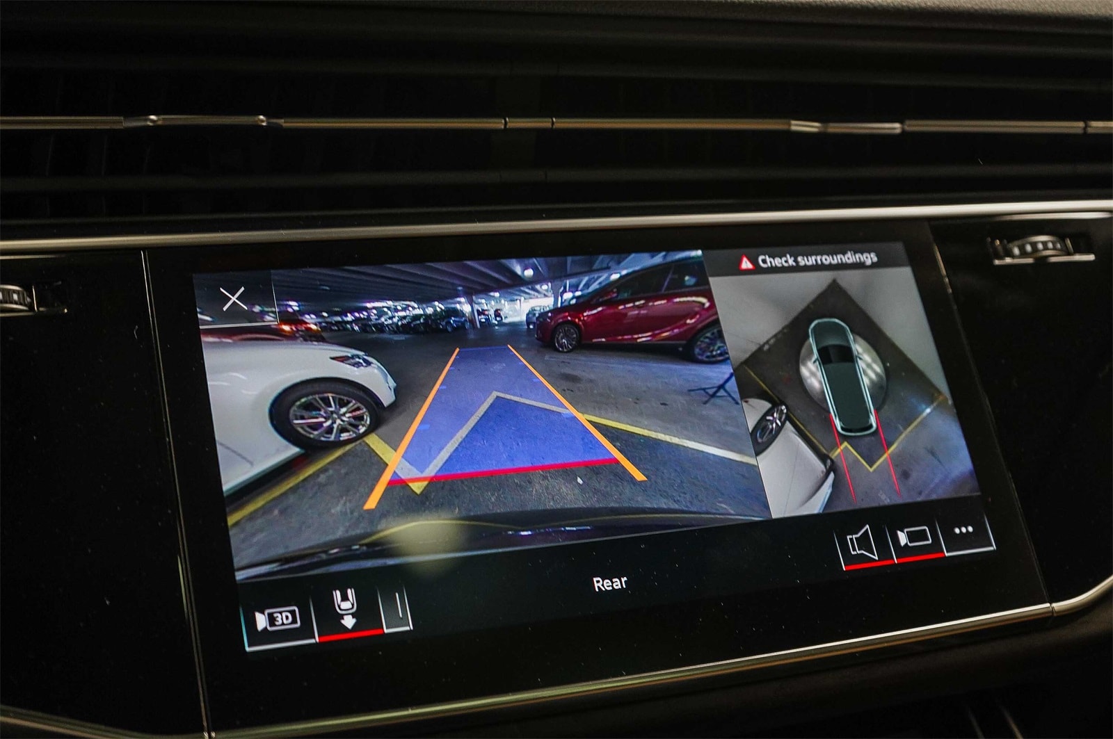 Thumbnail: 2022 Audi Q7 - 26