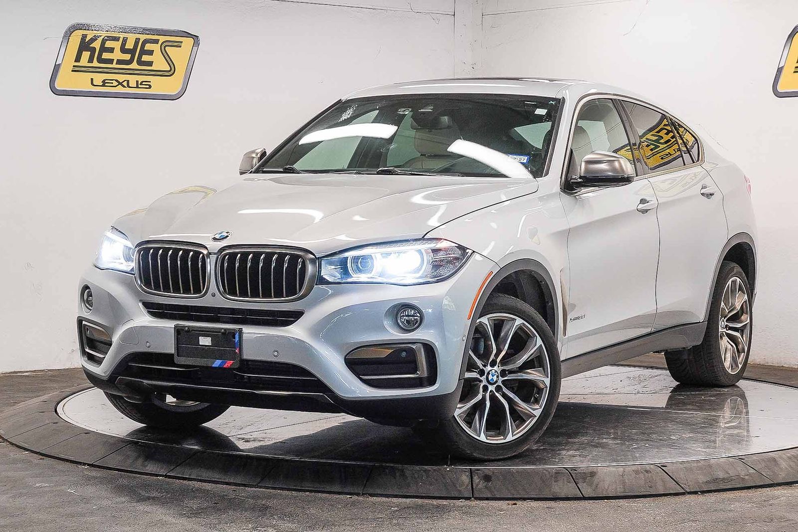 2019 BMW X6 xDrive35i -
                  Van Nuys, CA