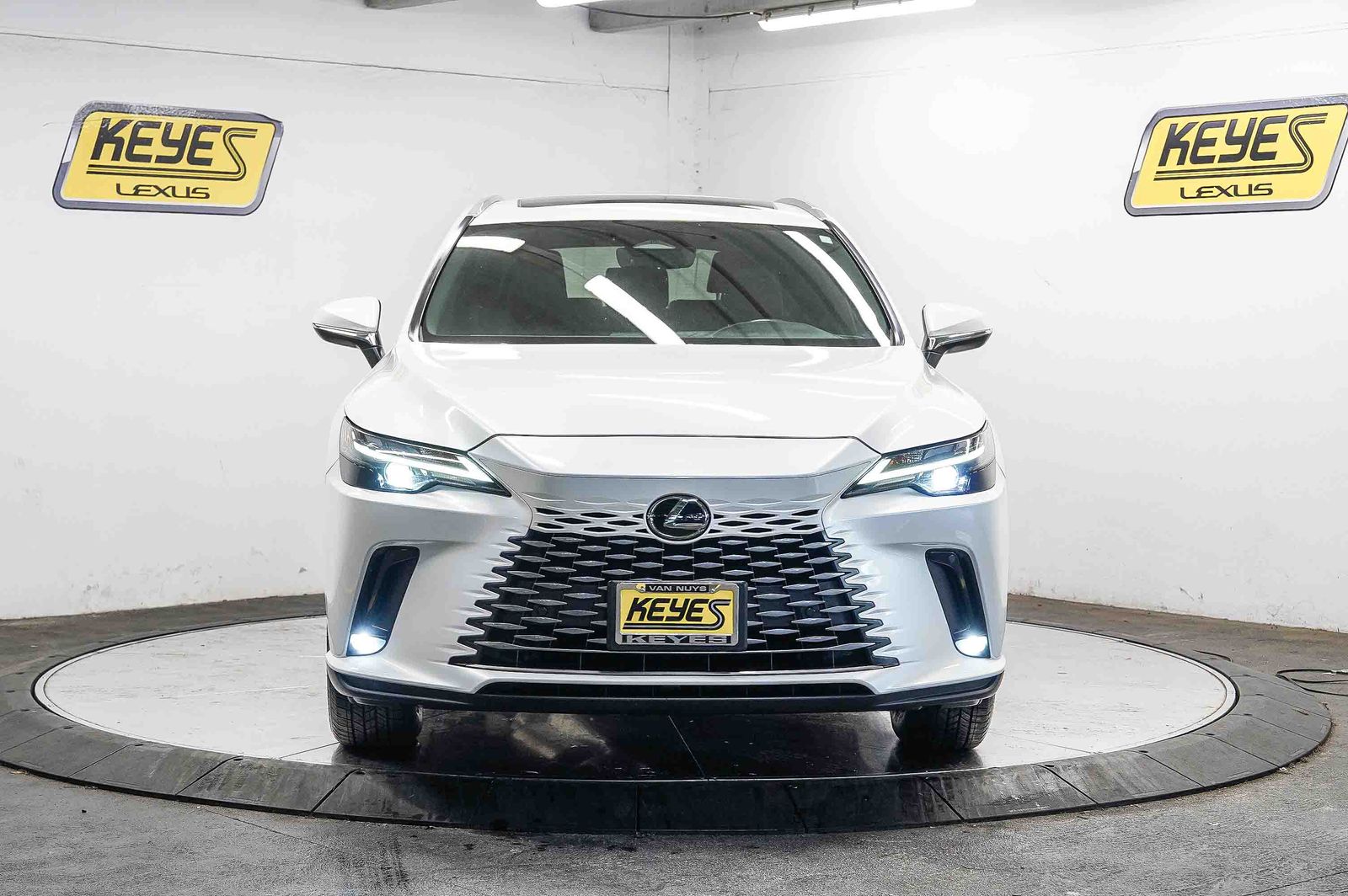Thumbnail: 2024 Lexus RX - 5